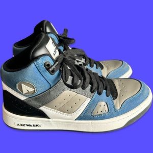 Men’s size 8 High Top Shoes, AirWalk, Gently Used, Almost Like New